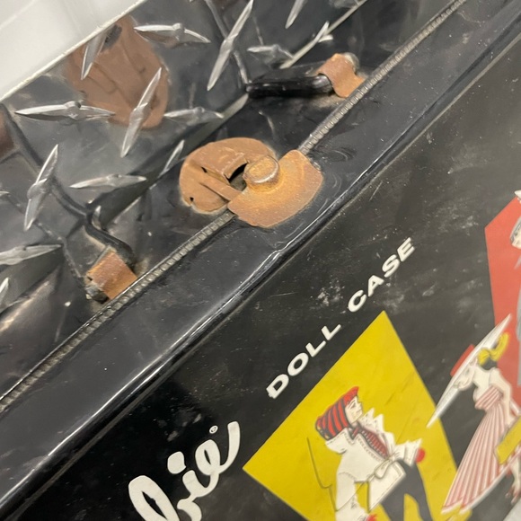 Vintage 1961 black ponytail Barbie doll case - Picture 3 of 11
